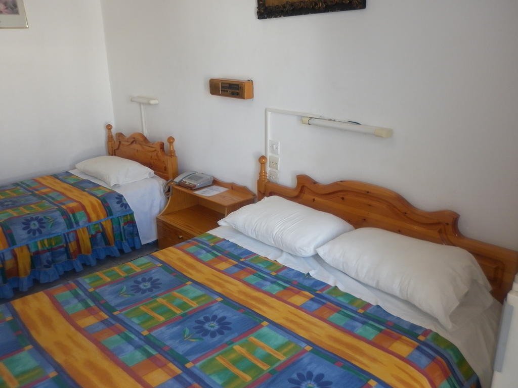 Miramare Hotel Lakkion Room photo