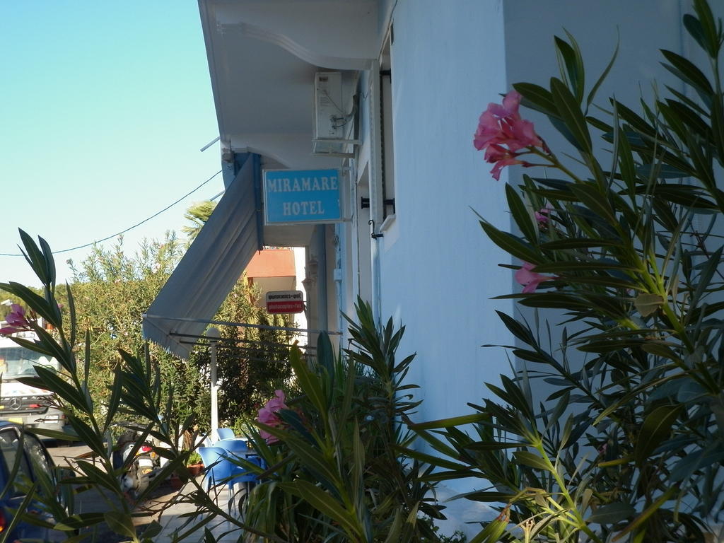 Miramare Hotel Lakkion Exterior photo